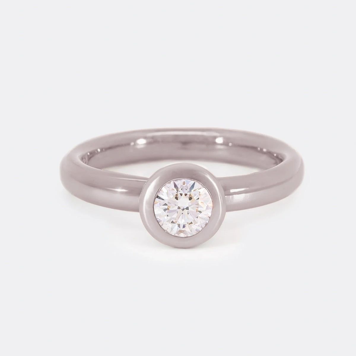 Ring Balance Brillant 0,4 ct aus 950er Platin - Frontansicht