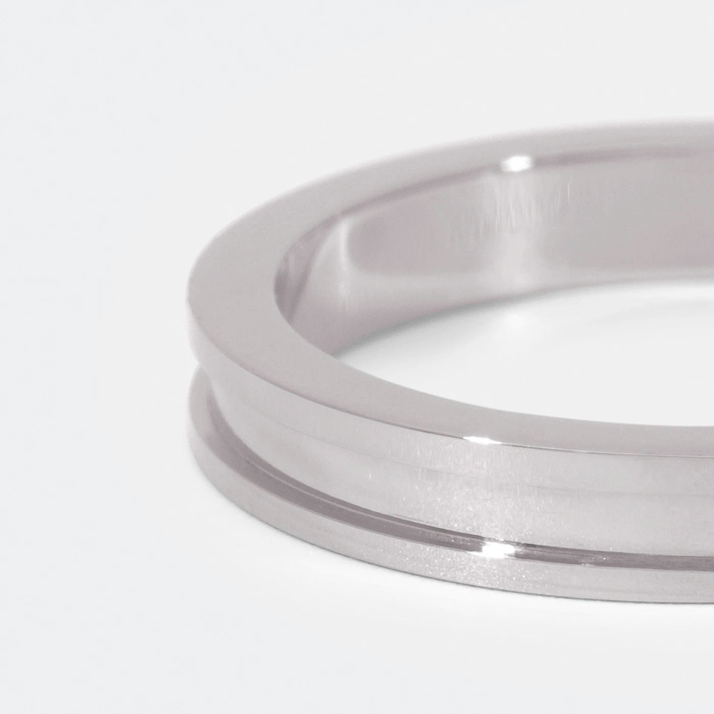 Closeup Ehering Canyon 3mm x 1,7mm in Platin
