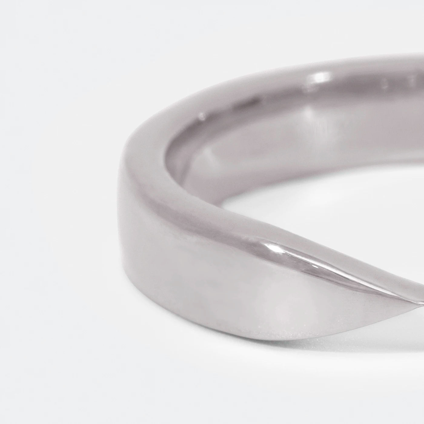 Closeup Ansicht Ring Rendezvous aus 950er Platin