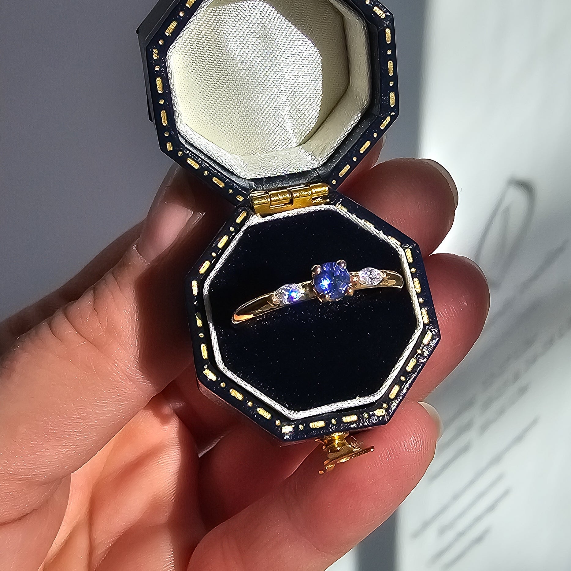 Petite Fleur Tansanit Ringbox