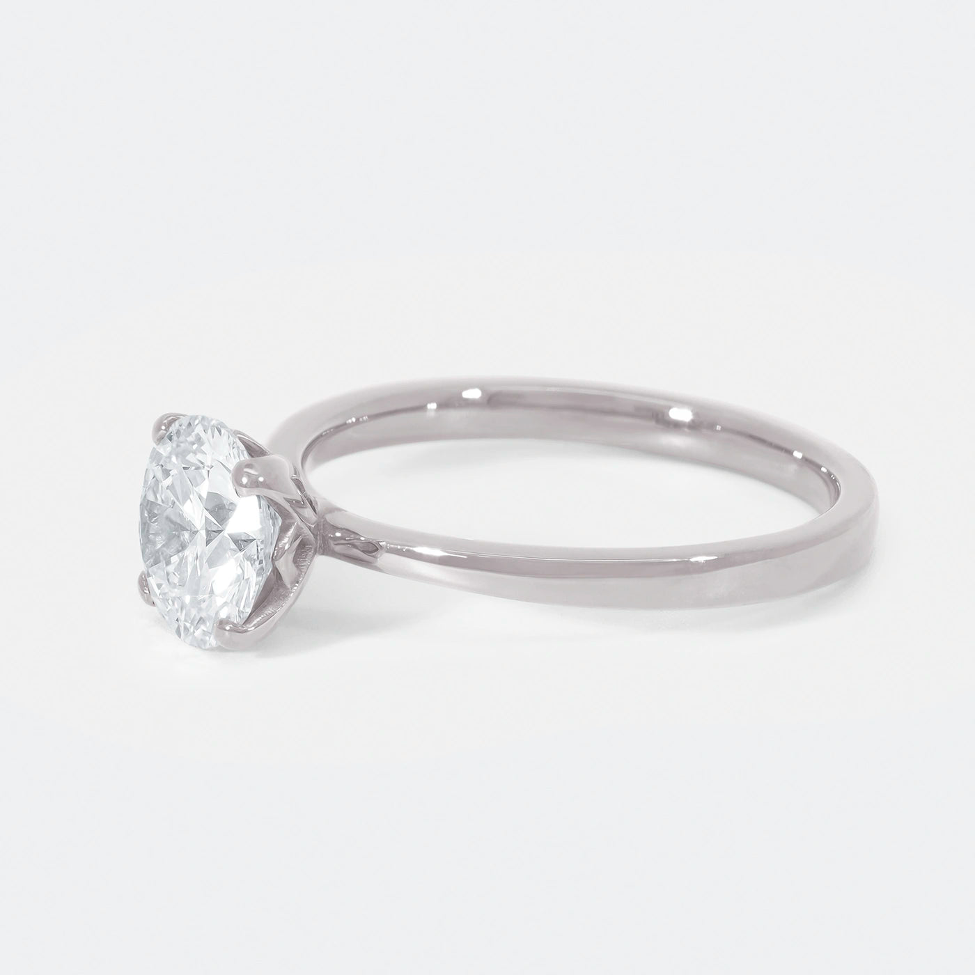 Ring Petite Fleur Solitair Platin 1.50ct Brillant Frontansicht 75Grad links gedreht