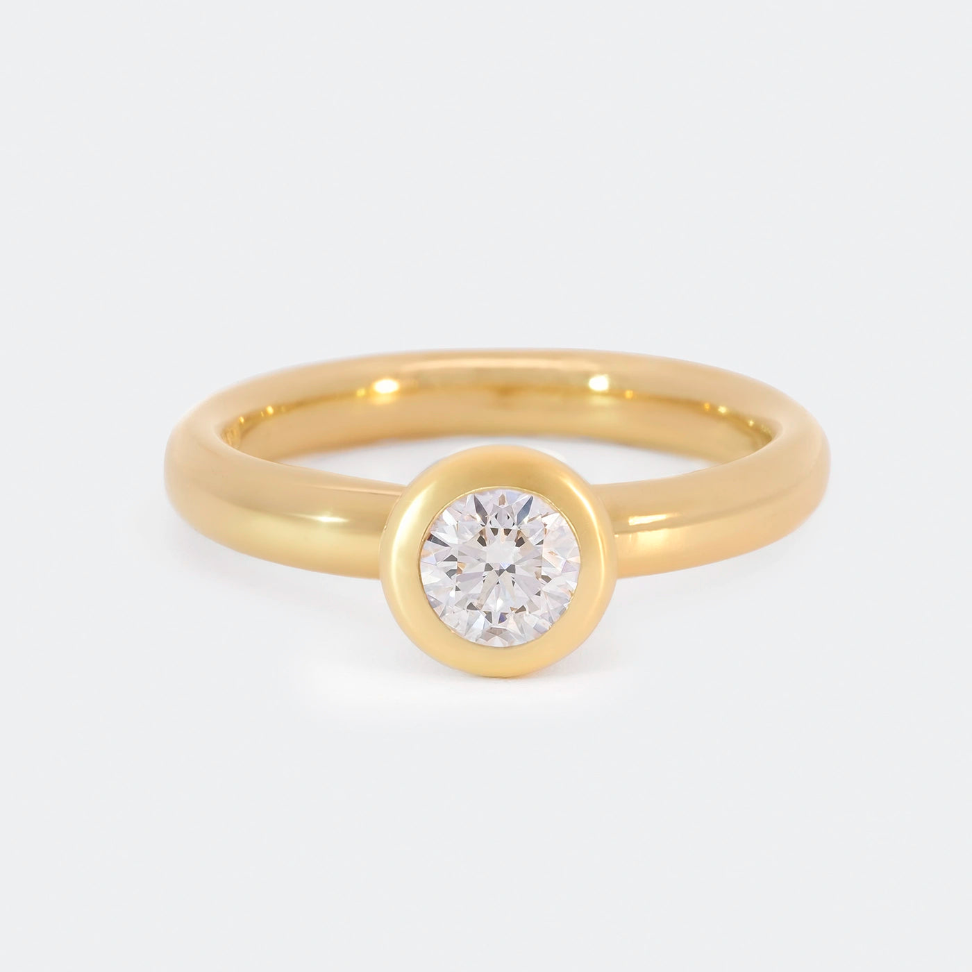 Ring 750er Gelbgold Balance Modell 0.4ct Brillant Frontansicht