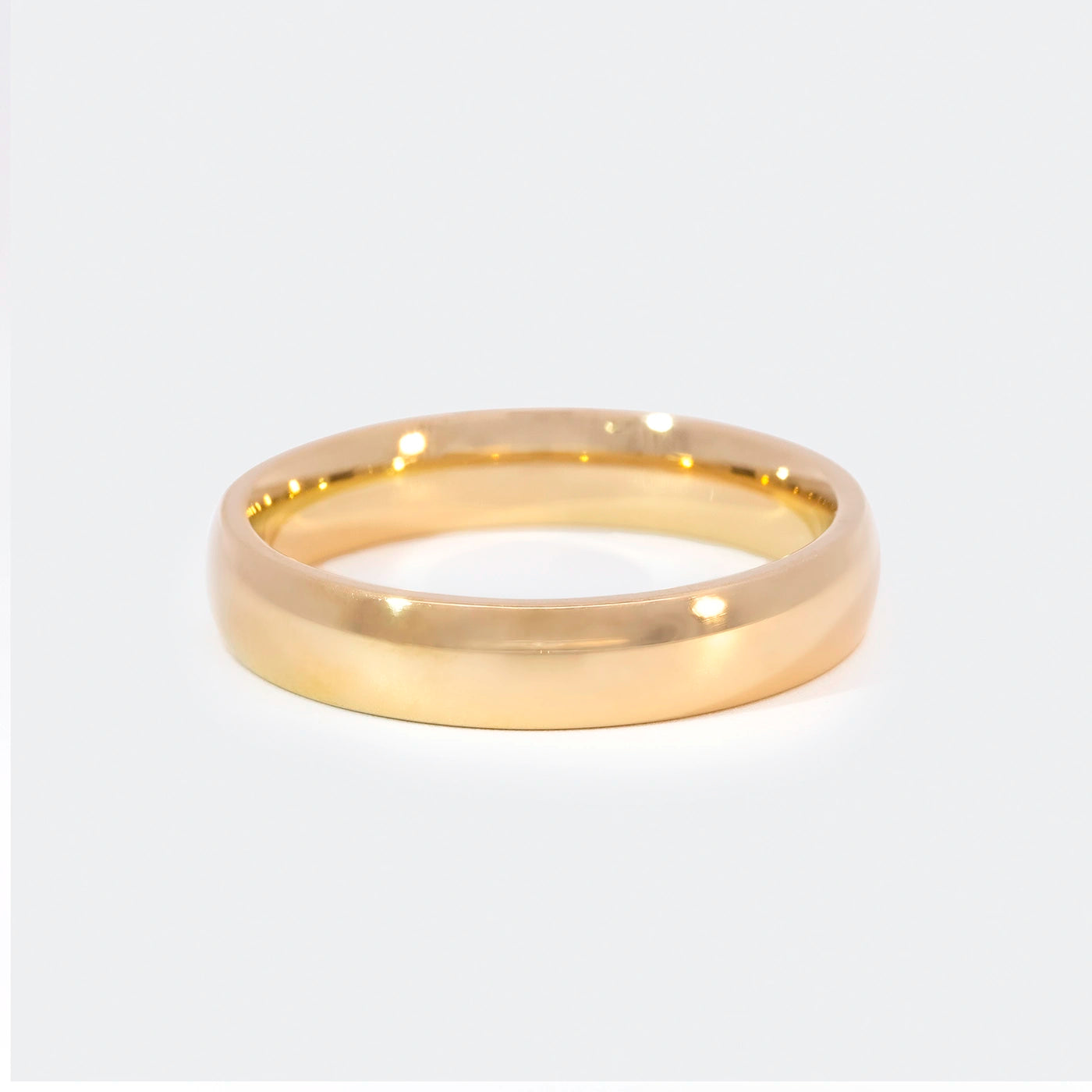 Ring Classic Line Gelbgold in klassischem Stil 4x1.8mm Frontansicht vorne scharf