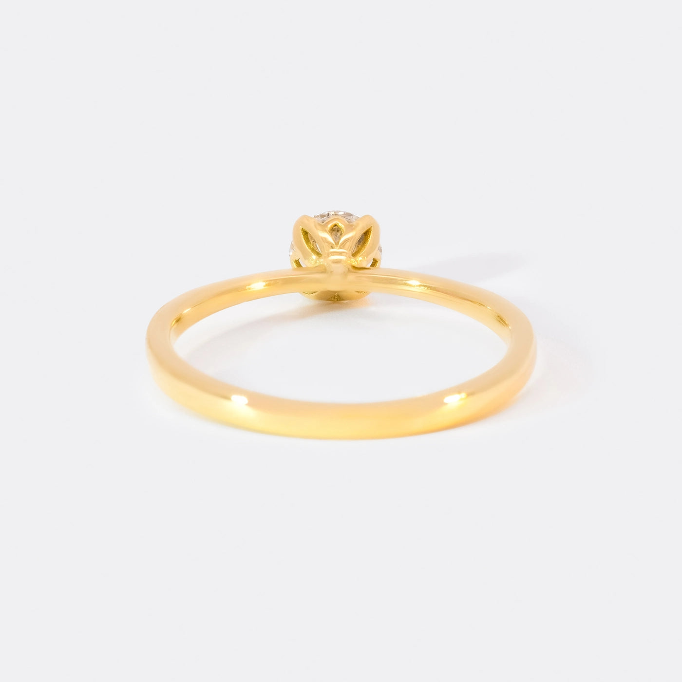 Ring Petite Fleur Solitair 0.50ct Gelbgold Frontansicht Rueckansicht