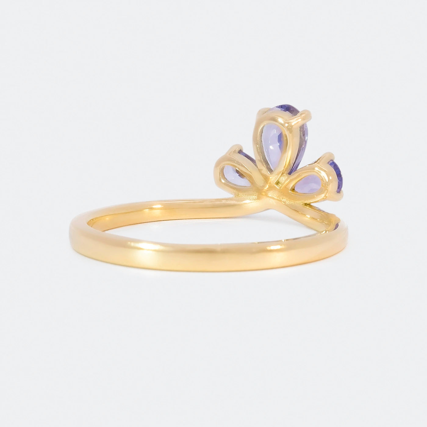 Ring Trinity Blossom 750er Gelbgold 3 blaue Tansanite florale Fassung Rueckansicht