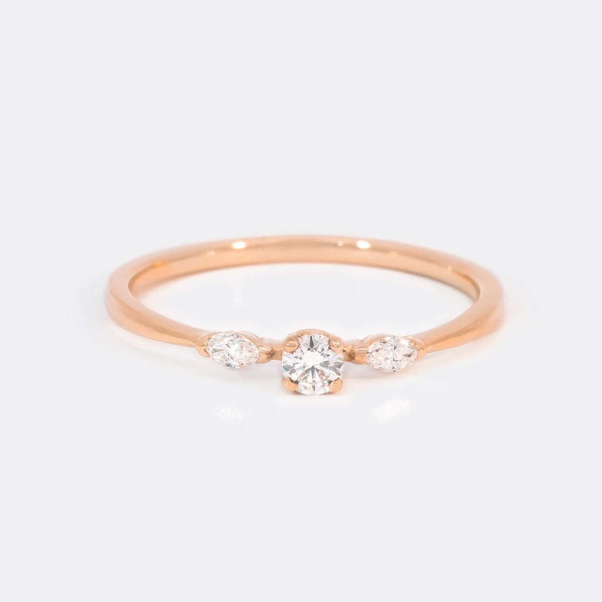 Ring Petite Fleur Brillant 0,1 ct aus 750er Roségold - Frontansicht